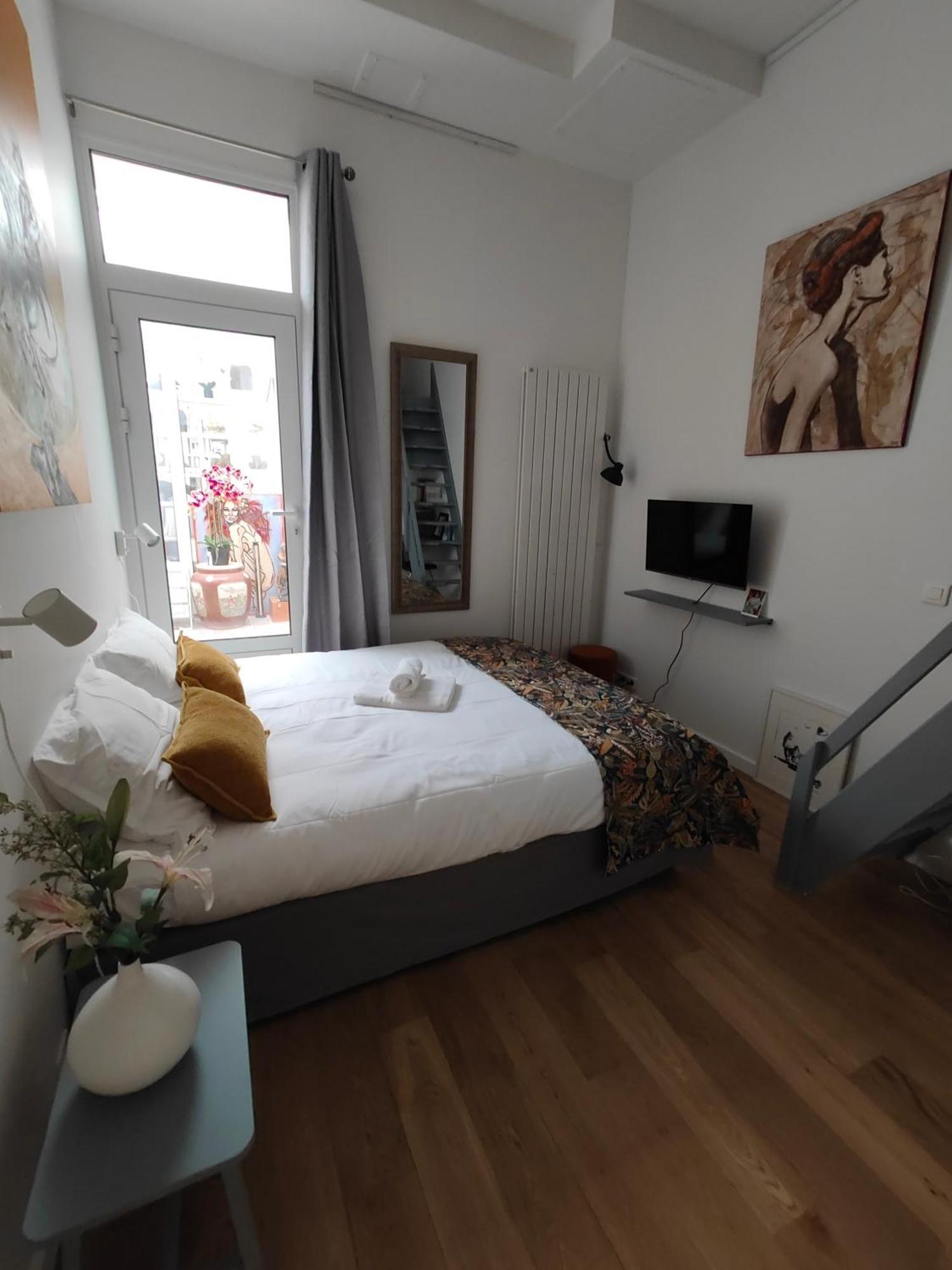 Loft, Atelier Artiste Montmartre Apartment Париж Екстериор снимка